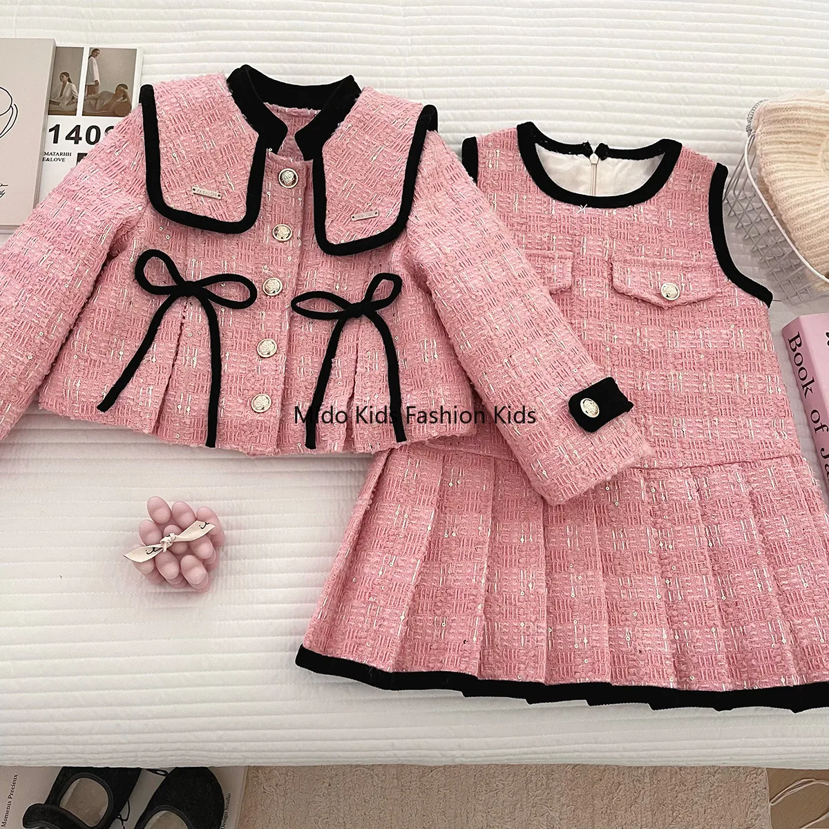 Winter Girls' Set New 2025 Fleece and thickened style coat, vest dress, Sweet Princess Two-piece set 90-150cm