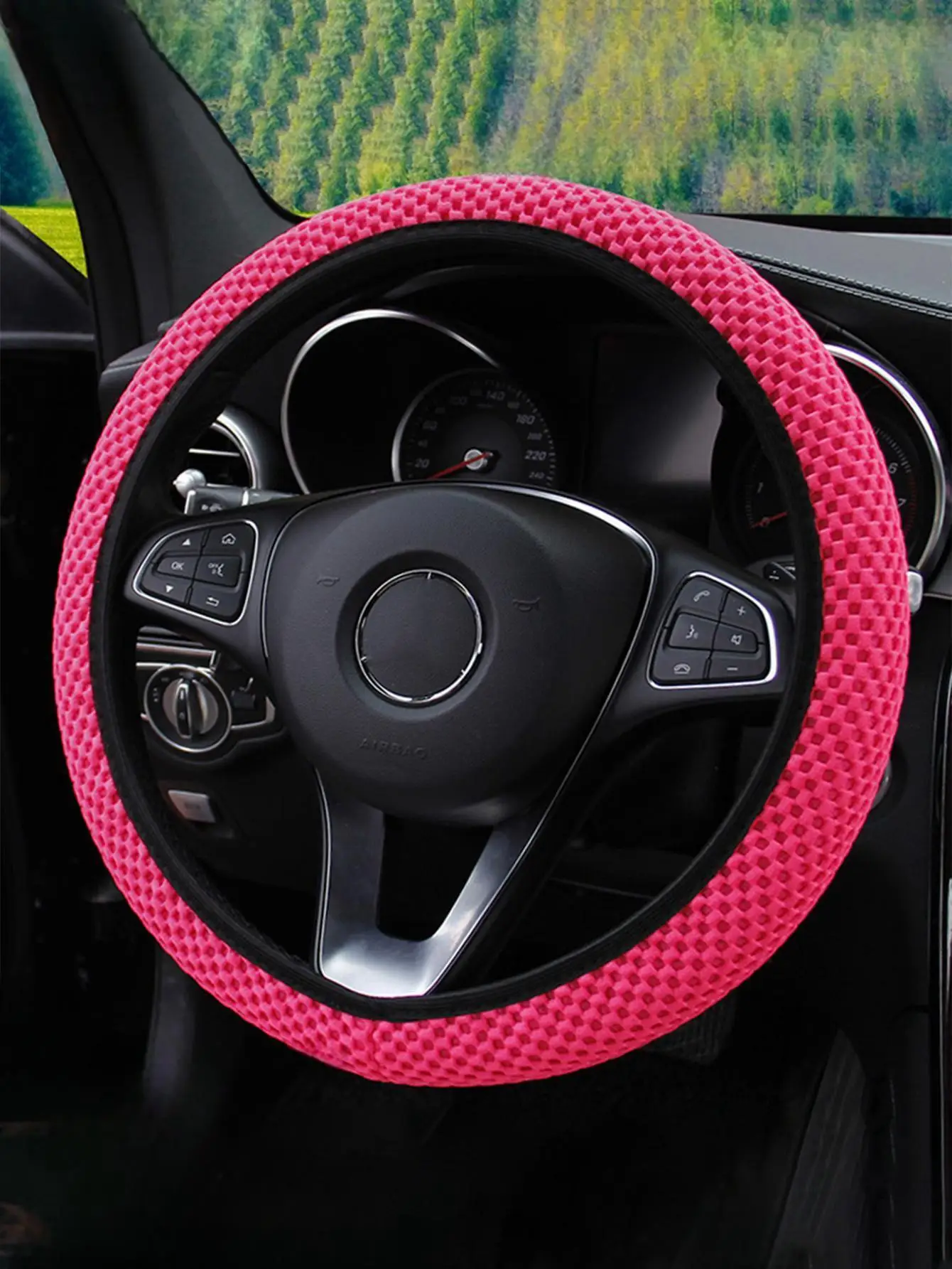 1PC Ice Silk Steering Wheel Cover is Comfortable, Breathable, Anti slip, and Wear Resistant, Suitable for All Models