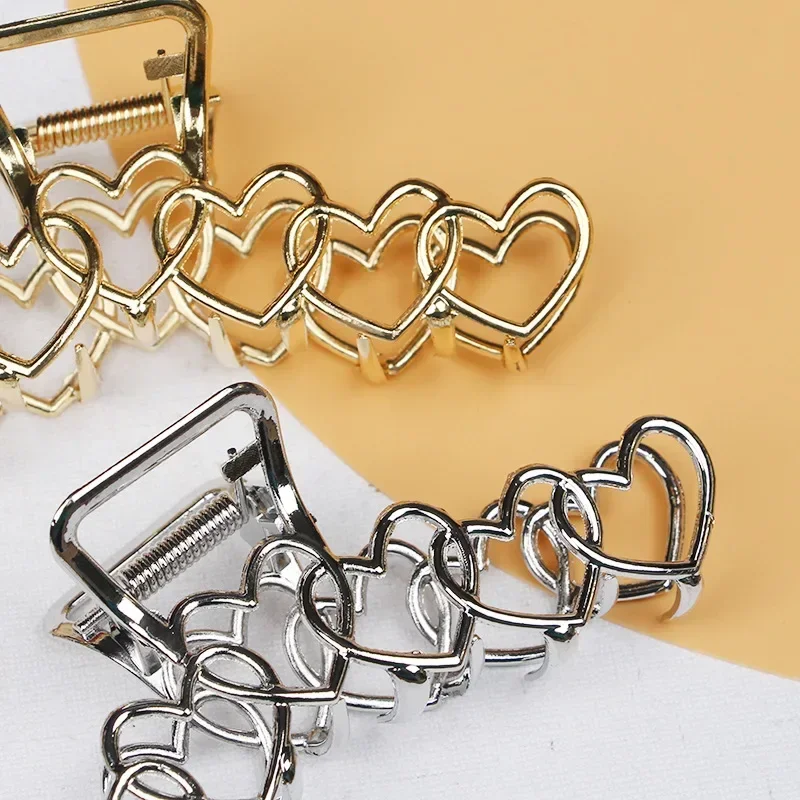 مشابك شعر كورية على شكل قلب من خليط معدني جيد للنساء والفتيات وإكسسوارات شعر على شكل مخلب الرأس