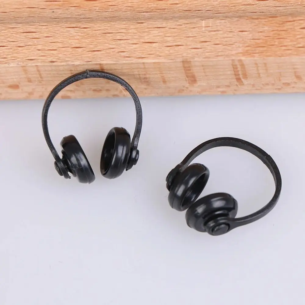 Dollhouse Props Dollhouse Headphone Model Classic Toys 1/12 Scale Miniature Headset Model Plastic Miniatures Wireless Earphone