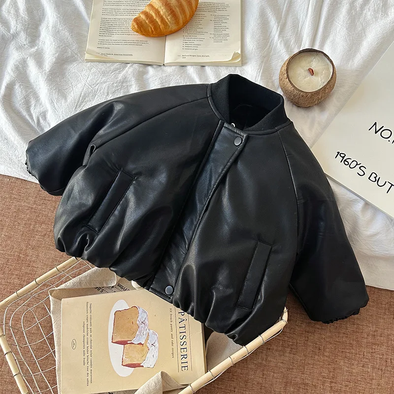 

Новая зимняя детская кожаная куртка для мальчиков, модная черная утепленная парка для маленьких девочек, пальто с круглым вырезом, верхняя одежда для маленьких мальчиков, пальто