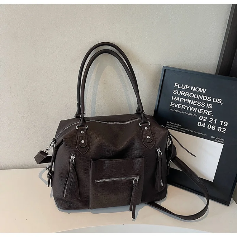 

Large Capaci American Retro Leather Tote Bag 2026 New Sle Commuter Crossbody Bag Handheld Armpit Bag Soft Leather