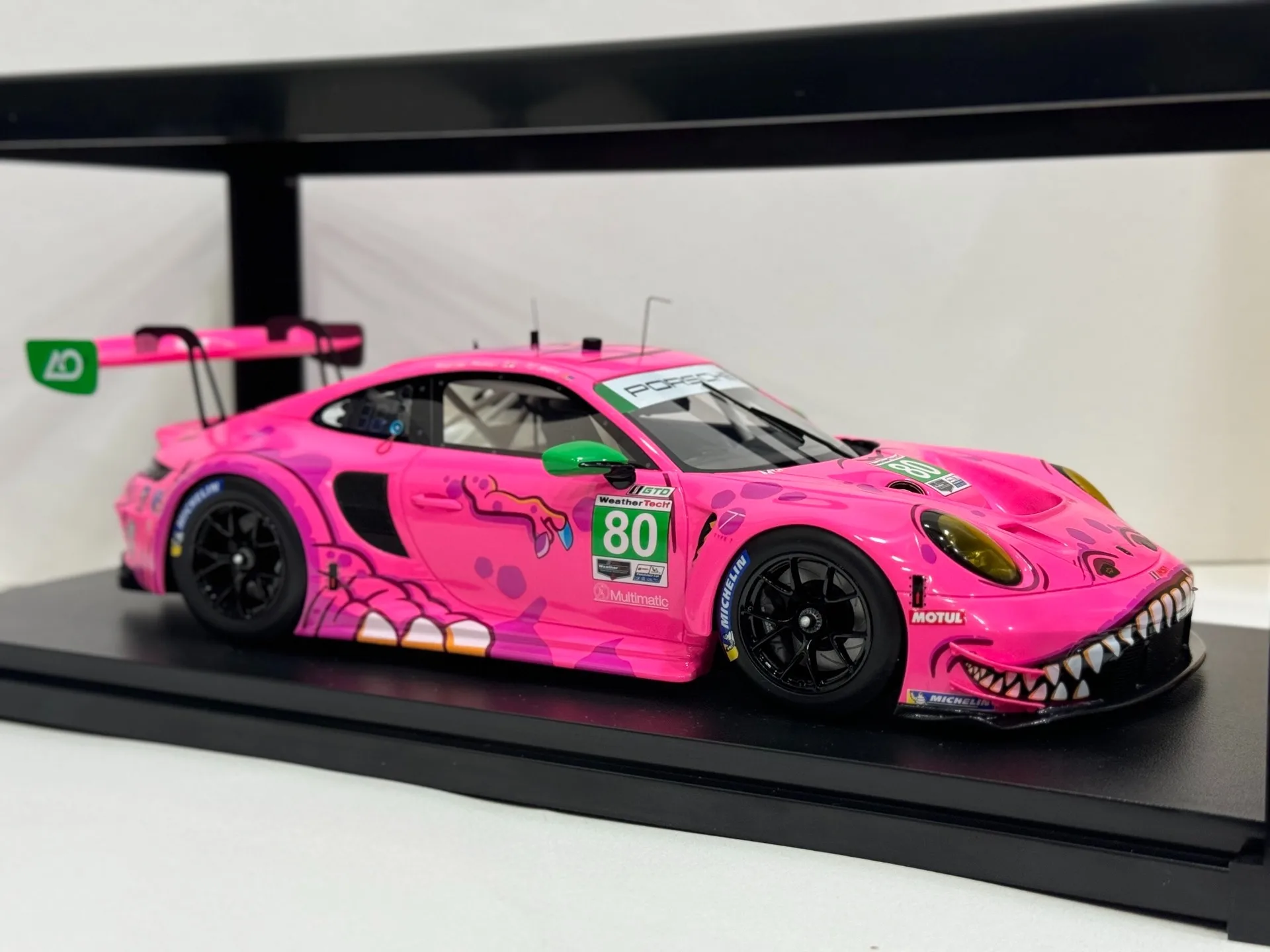 Diecast Topspeed Scala 1/18 Porsche 911GT3 R No.80 2023 IMSA Michelin GT Sfida in VIR Modello di auto in resina Giocattolo da collezione Regalo