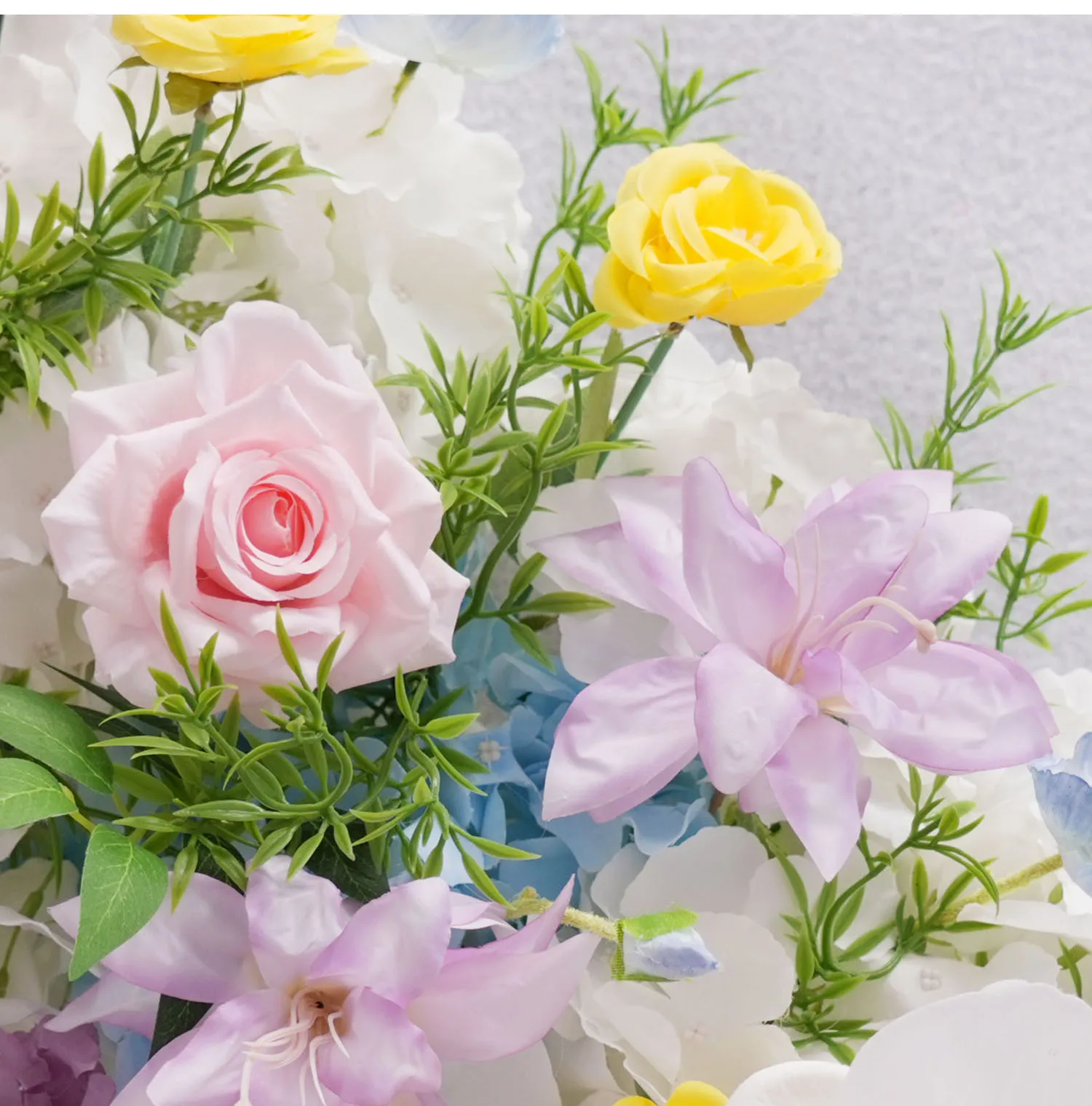 

Artificial Flower Row Runner Luxury Flower for Valentines Day Party Luxury Mix Flowers for Table Centerpiece Wedding Decoration
