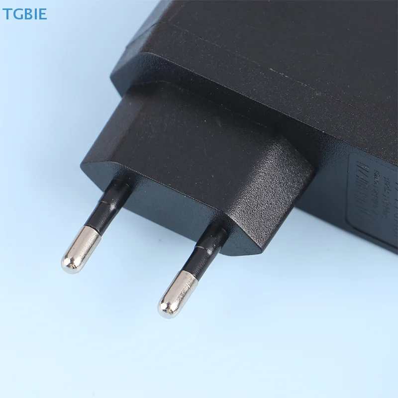 

1PCS Universal Charger For 3D/4D Laser Level Lithium Battery EU Plug AC Power Adapter Laser Level Accessory