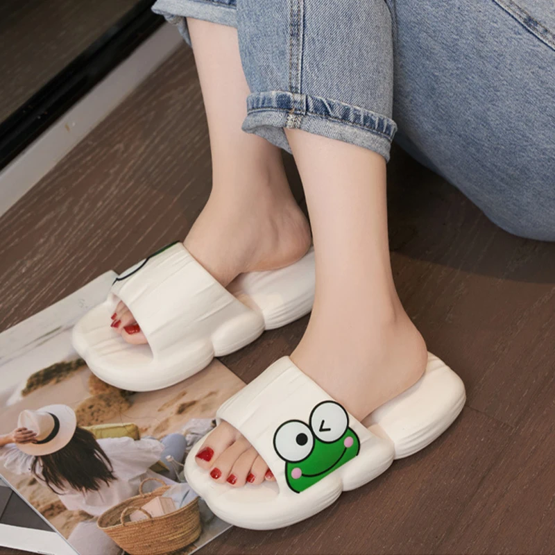 Sanrio Kawaii Kero Kero Keroppi Slippers Cartoon Home Bath Non-slip Slippers Summer Outdoor Super Soft Beach Shoes Cute Sandals