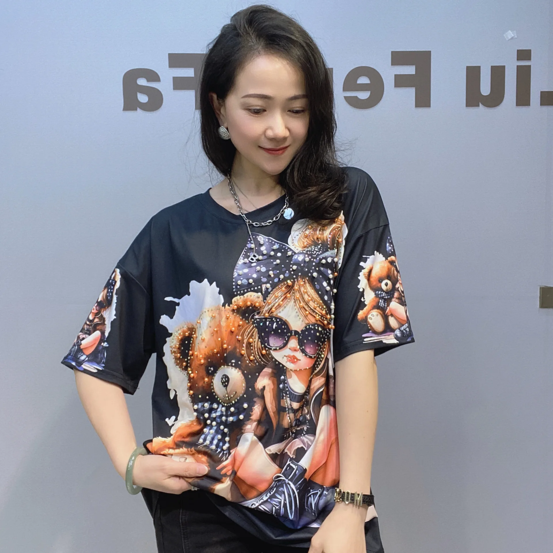 

Plus Size Cartoon Pattern Beading Short Sleeve Tees for Women Summer Clothing Thin Casual Loose O Neck T Shirt Diamonds Knitwear