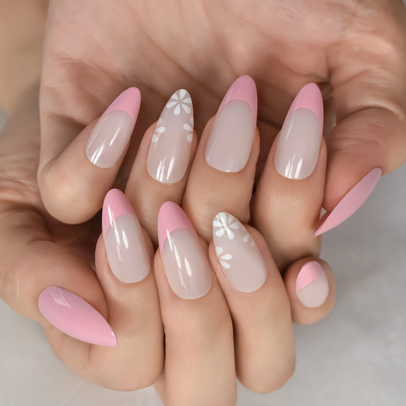 French Almond Pink Top Press On Nails With Flower Pattern Full Cover Finger Nails Średni migdałowy kształt Manicure z zakładkami