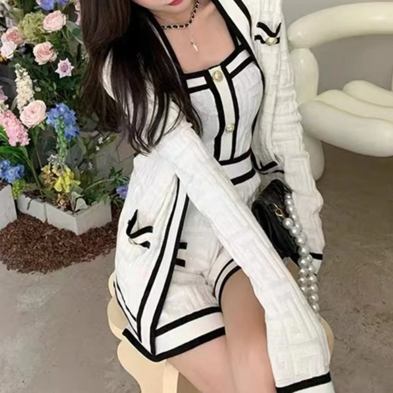 Luxury Hong Kong Style Set with High-end Feel, Women's Retro Cardigan, Short Skirt, Knitted Three Piece Set