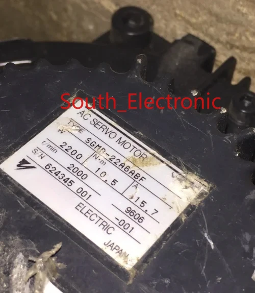 SGMD-22A6ABF  servo motor  , In good working condition, free shipping  a