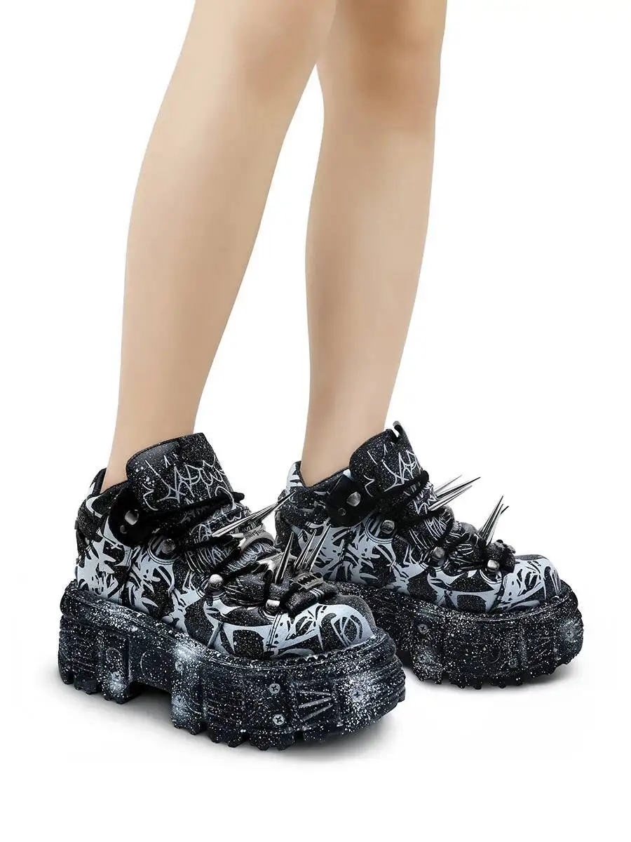 Punk Rock Metal Rivet  New Fashion Platform Round Head Sports Leisure Platform Shoes Mixed Color Printing Single Shoe view 3