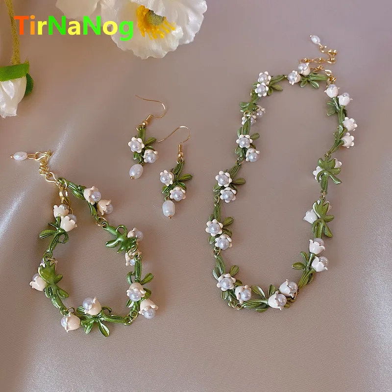 

Baroque Retro Green Bell Orchids Imitation Pearl Necklace Fashion Metal Enamel Glaze Flower Chain Of Clavicle