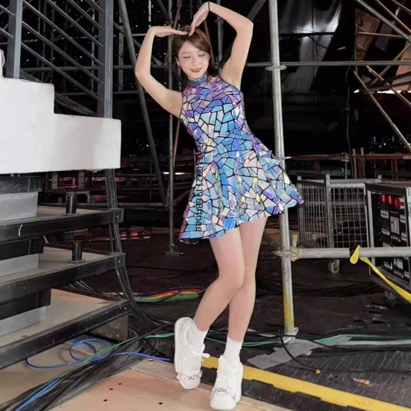 أزياء رقص الجاز الجديدة مع أزياء أداء الرقص بعدسة الليزر الملونة، مجموعة أزياء أداء مغني المسرح للنساء