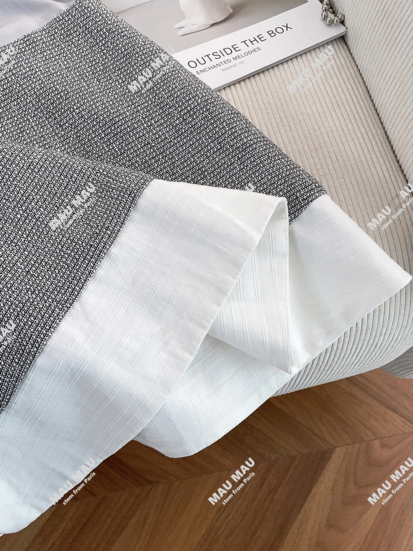 Vestido Colete Xadrez de Verão 2025 F de Alta Qualidade Design Sense Falso Duas Peças Cintura l Saia Midi Sem Ma...