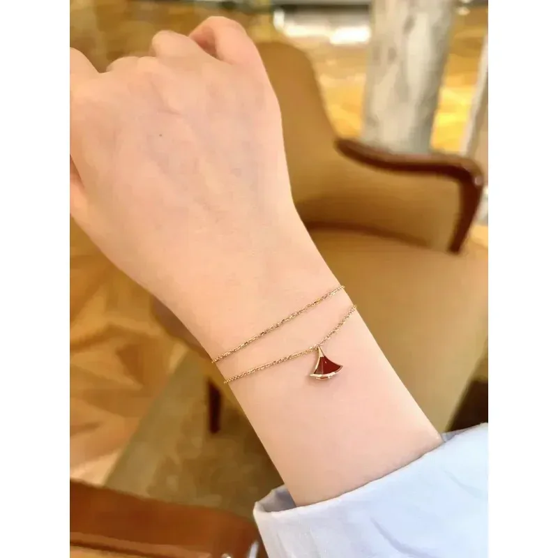 سوار نسائي من الفضة النقية s925 BV DIVAS'DREAM بتصميم أنيق وساحر أنيق