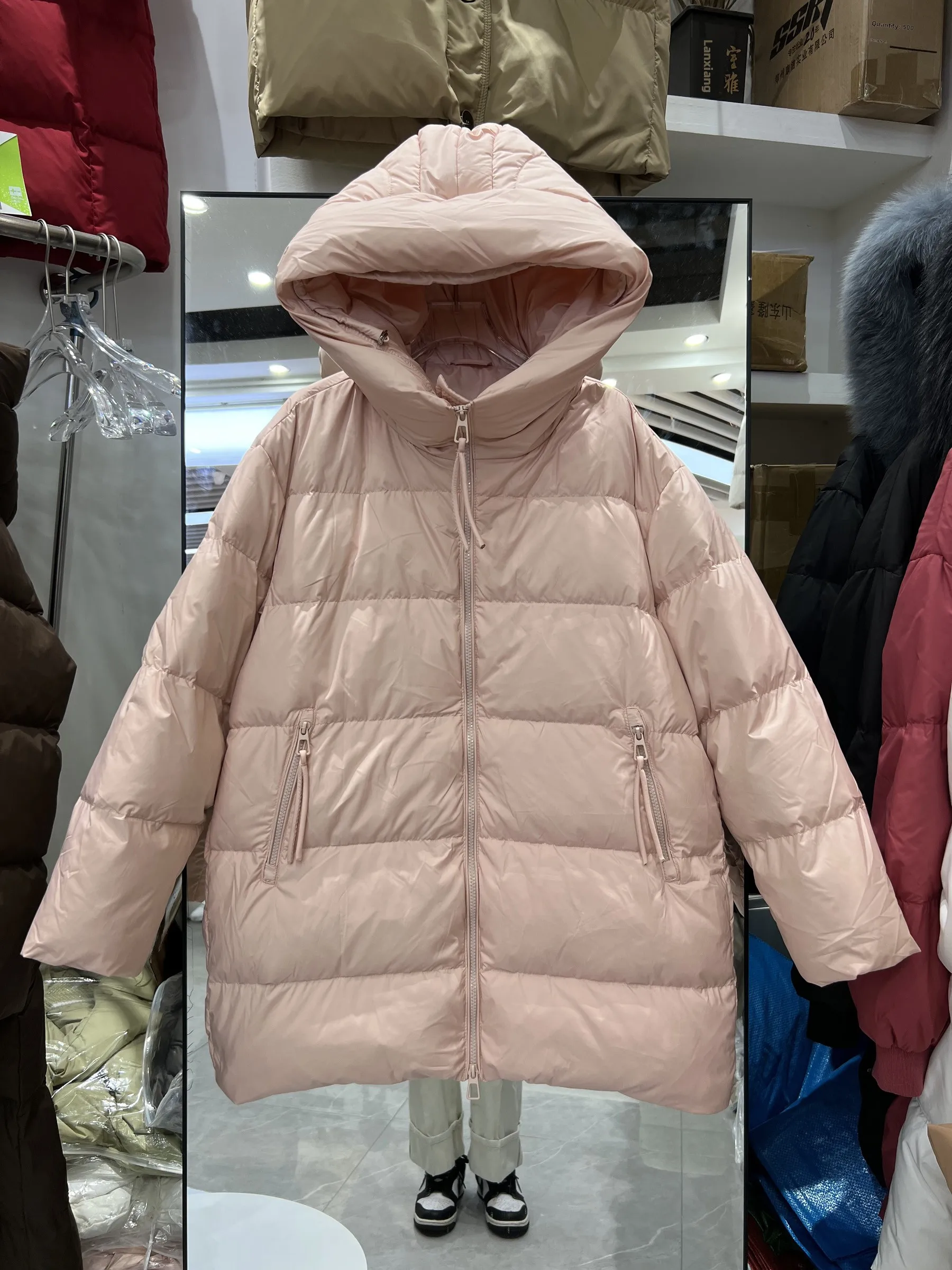 

Новинка 2025, женская пуховая куртка средней длины с капюшоном, повседневная верхняя одежда простого цвета белого цвета, модная верхняя одежда на пуху