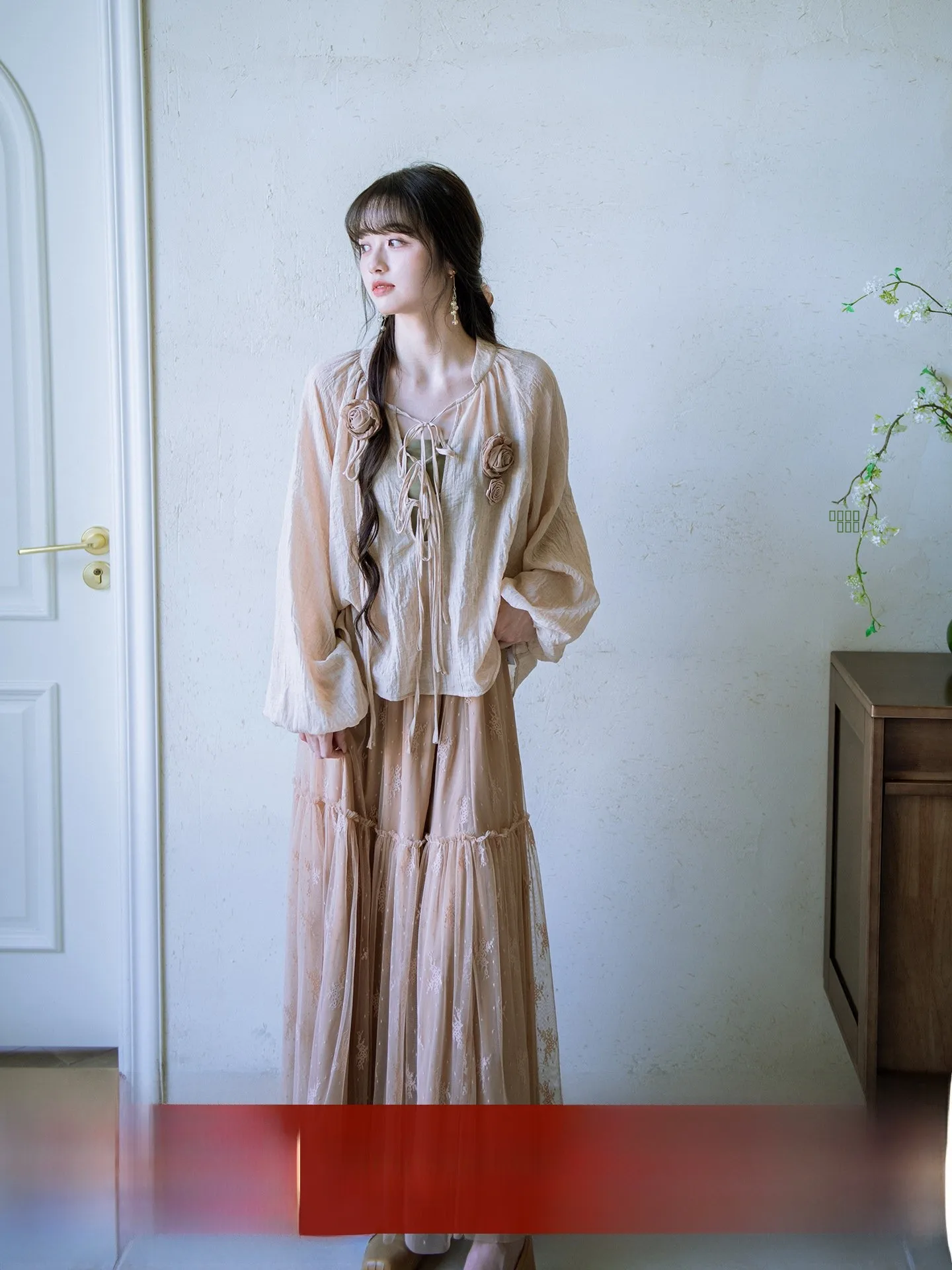 

Комплект из топа и юбки South Wind Valley Vintage Floral Lantern Sve для женщин: кружевная юбка миди А-силуэта, дышащий полиэстер