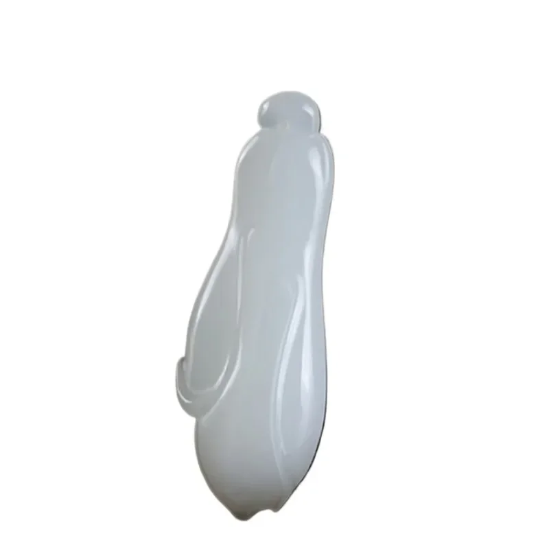 Jade pendant in the shape of magnolia