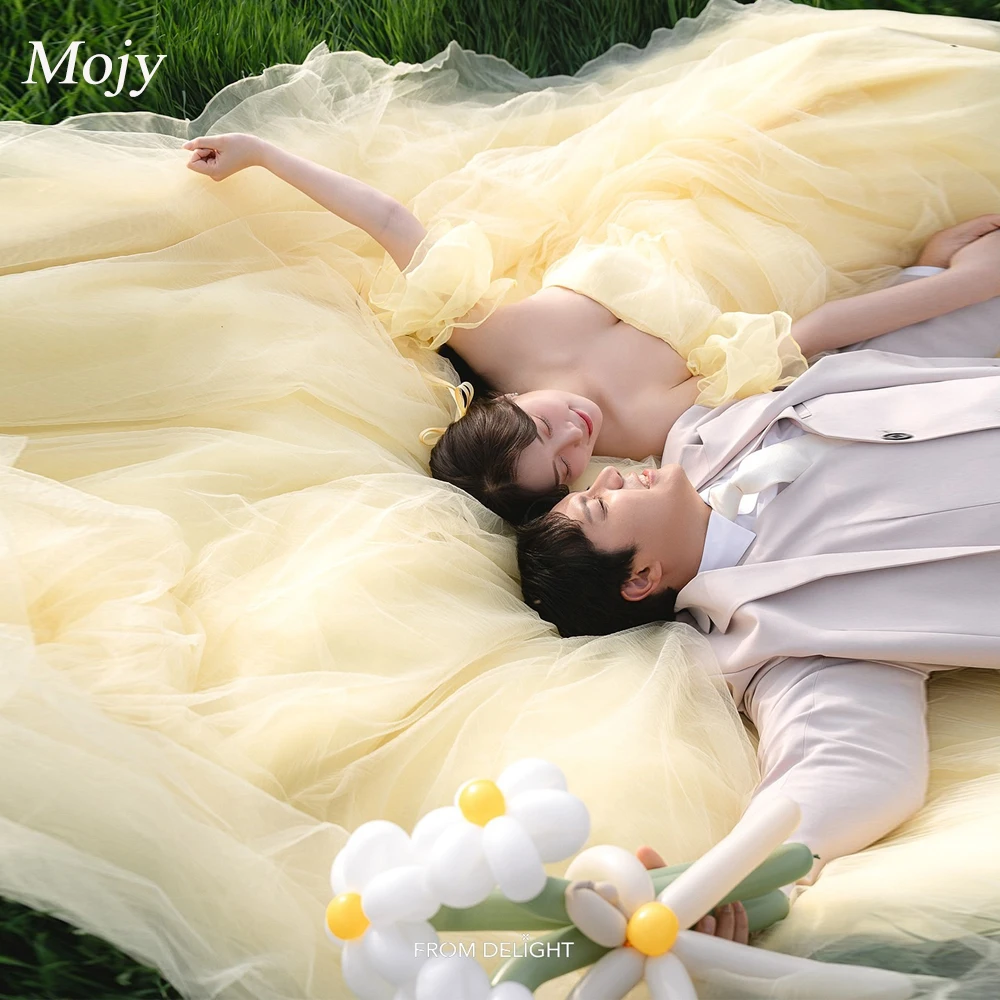 

Mojy Yellow Strapless Wedding Dress Korea Garden Photo Shoot Tulle Irregular Evening Dresses Back Corset Customized