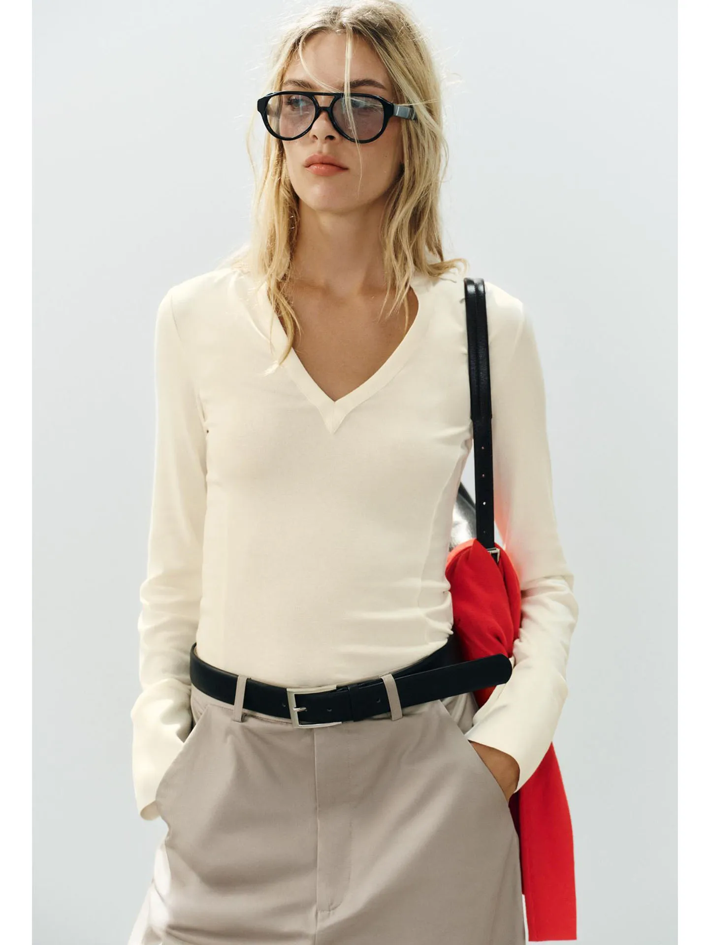 Autumn New Women's Straight Cut Long Sleeve  Shirt V-Neck Button Decorated T-Shirt Casual Polyester Basic Mass Market