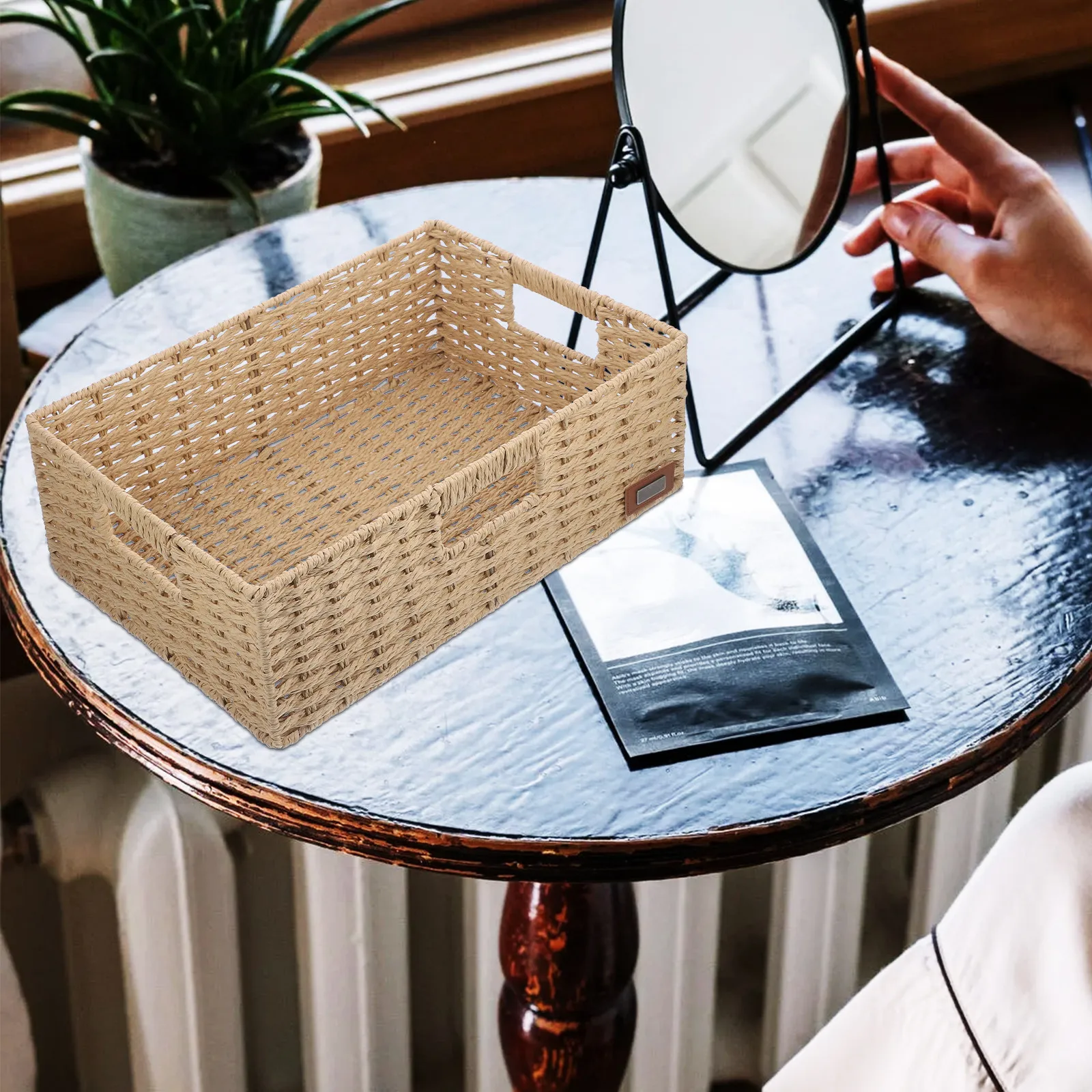 Woven Storage Basket Decorative Hollow Handles Desktop Organizer Multi-Function Small Basket for Vegetables Snacks Candies Fruit