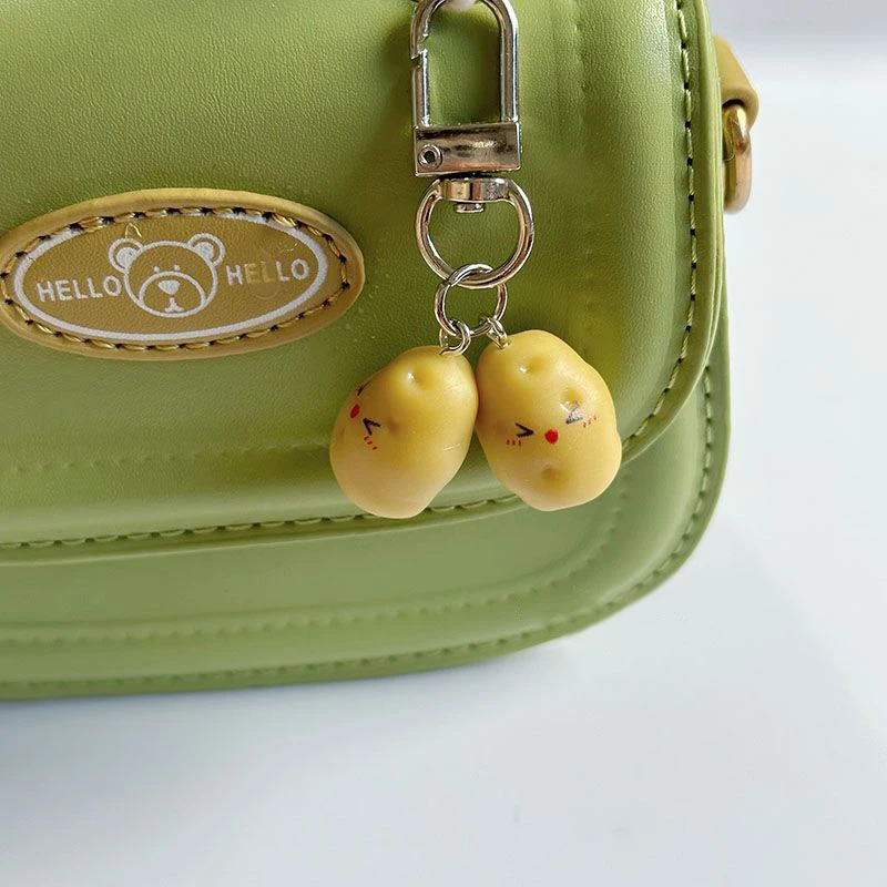 Llaveros creativos y bonitos de patata simulada para mujeres y hombres, llavero con colgante de resina encantador y divertido, regalos de decoración para mochila exquisita