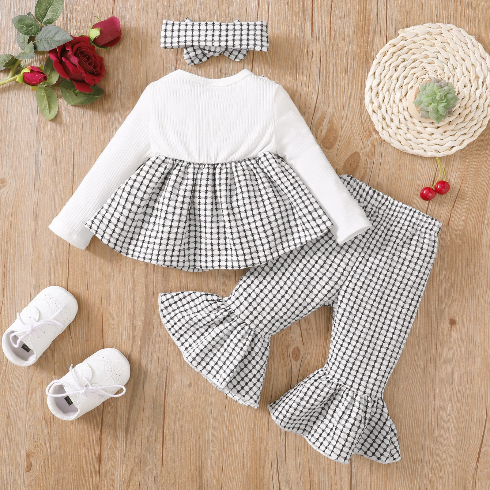 Baby Girl Is Suitable for All Seasons, Fashionable Black and White Plaid Bow Long-Sleeved Umbrella-Shaped Hem Top + Bell Bottoms + Headscarf