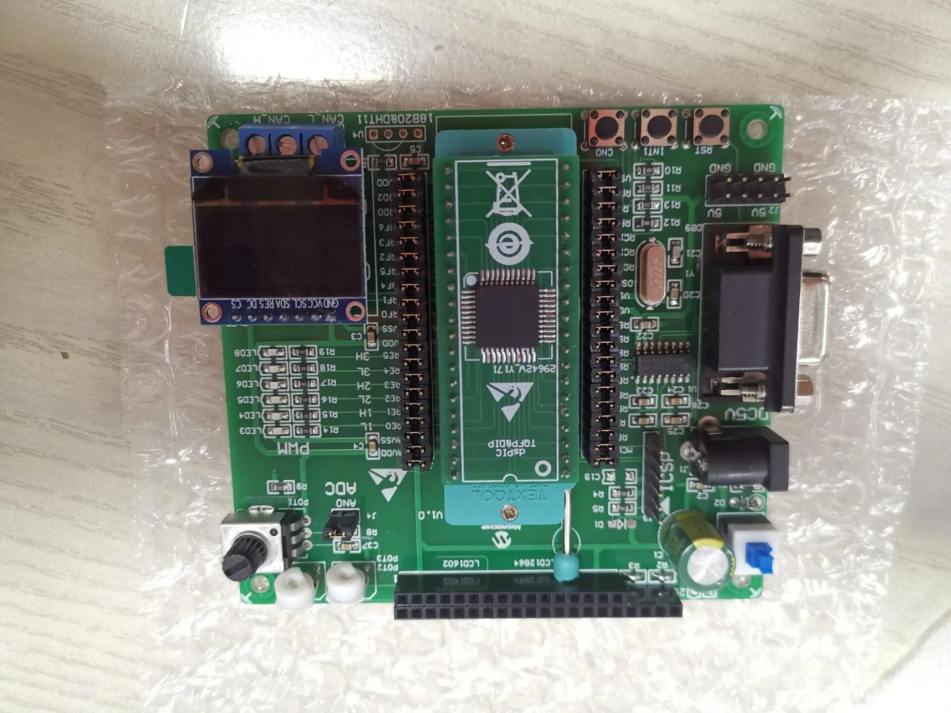 

dsPIC Development Board dsPIC Experiment Board dsp System Board dsPIC30F4011 Development Board PDIP Package