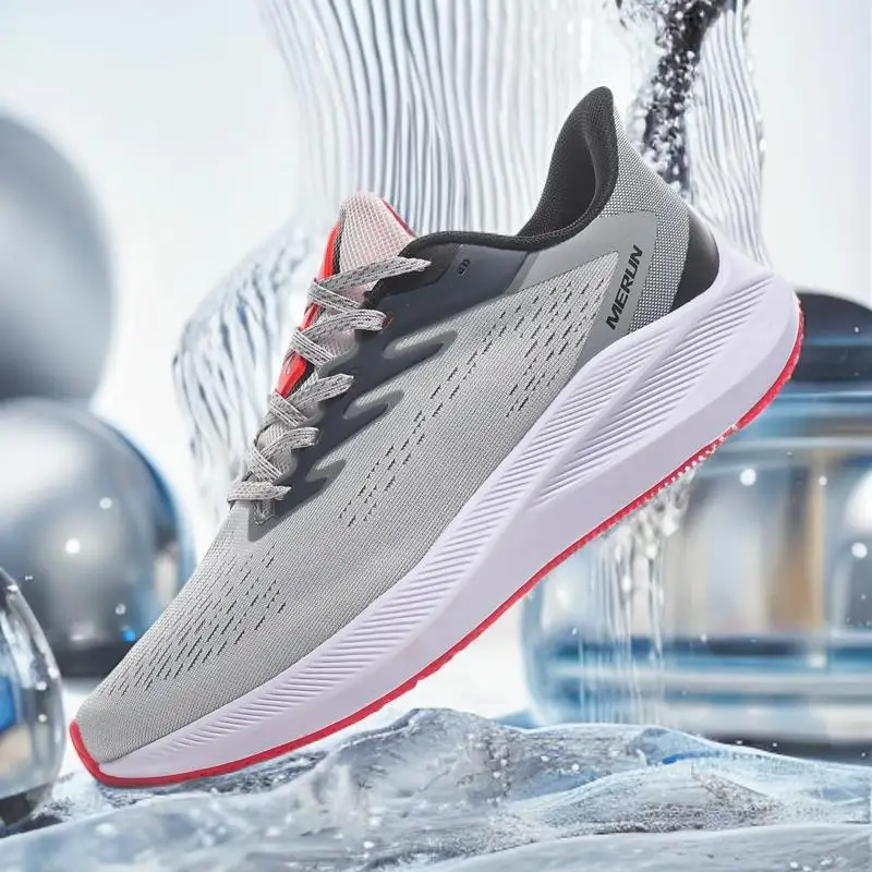 

The N& silhouette exudes confidence and comfort, with a soft sole suitable for casual sports and freedom to go with