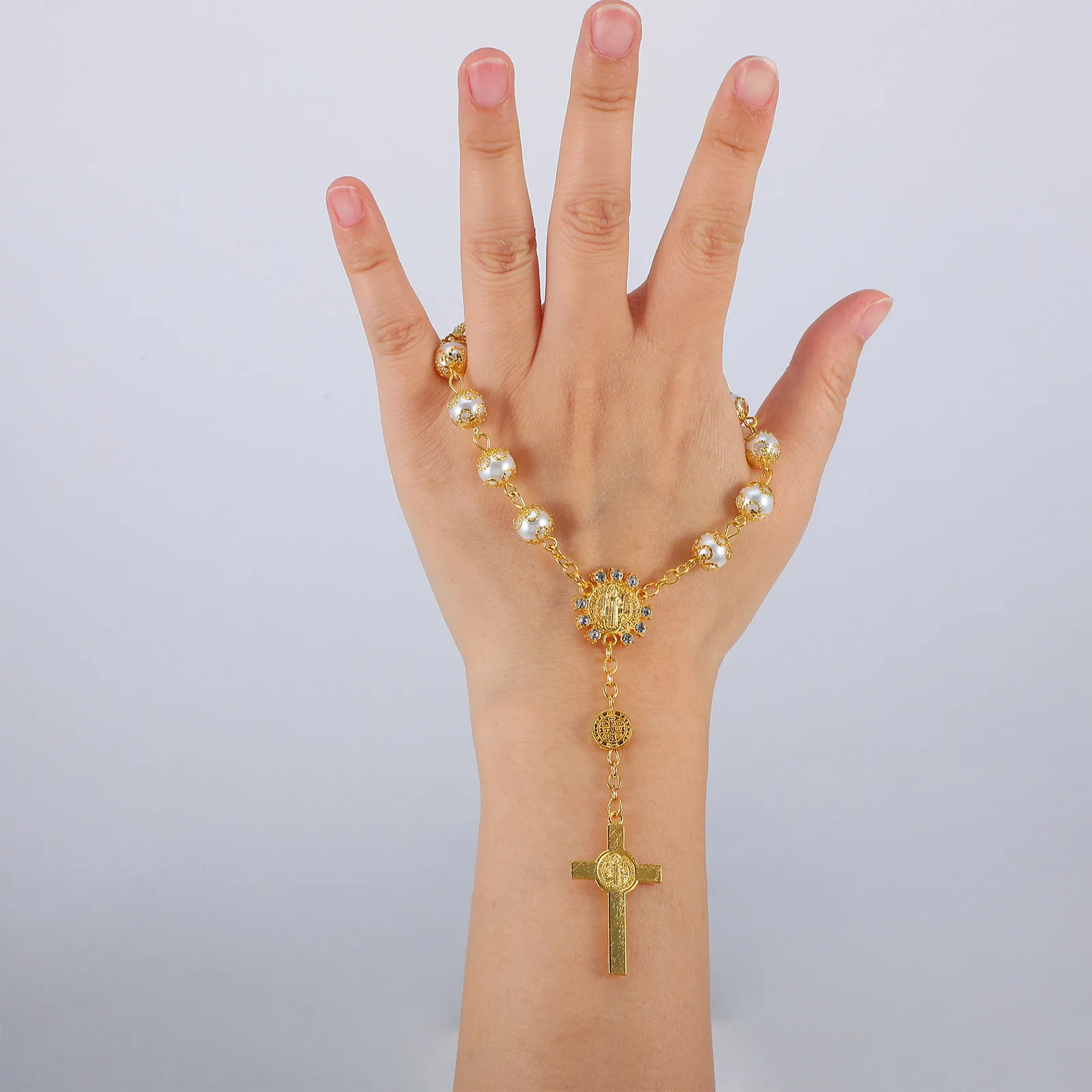1pc Car Rosary Pendant Hanging Ornament Rosary Bracelet Cross Car Rearview Mirror Pendant Cars Rearview Mirror Accessory