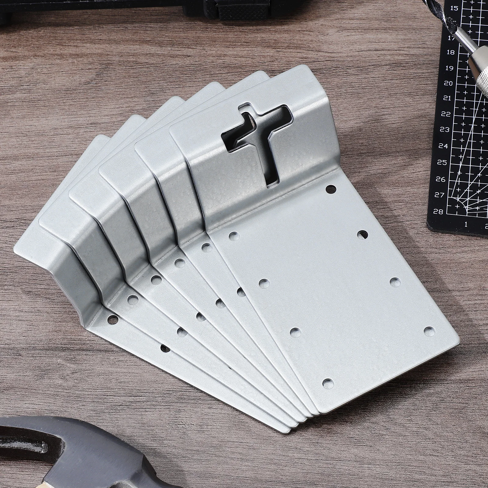 

6 pcs T-Shaped Post Brackets Metal For Fence Deck Mailbox Support Heavy Duty Wood Mounting Hardware Outdoor Garden Fixing Tools