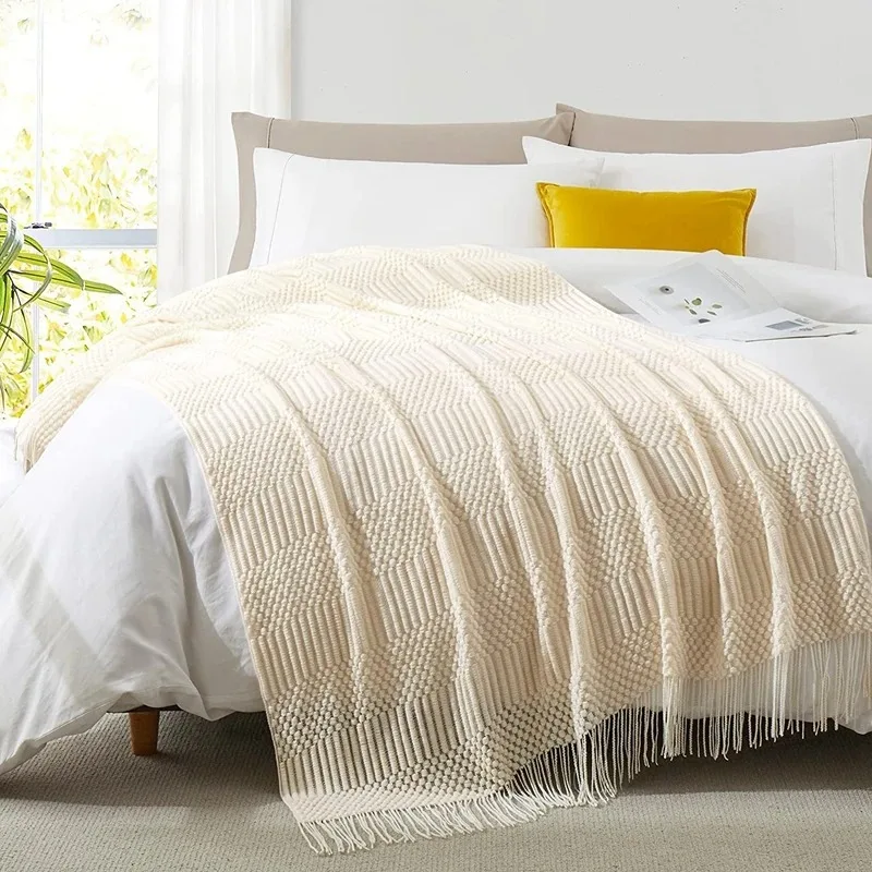 Luxurious Oversized Boho Throw: Plush Chunky Knit Cotton Blanket for Bed or Couch