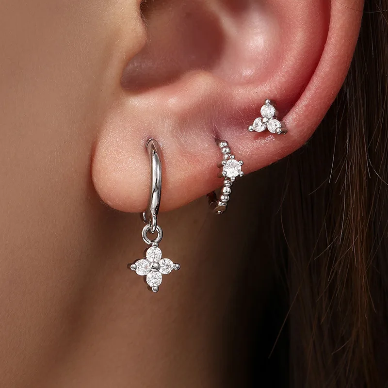 

Ladies' fashionable circular single ear set with ear buckle, stylish hip-hop earrings