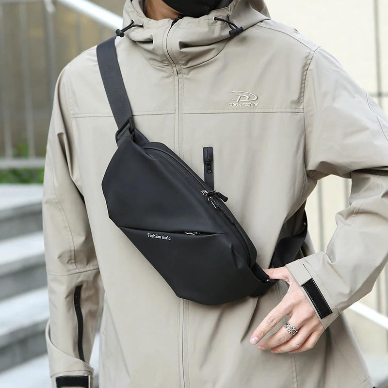 Borse a tracolla da uomo casual Borsa a tracolla in nylon Marsupio da uomo Borsa sportiva da petto per uomo Borse a tracolla nere Nuova moda a tracolla