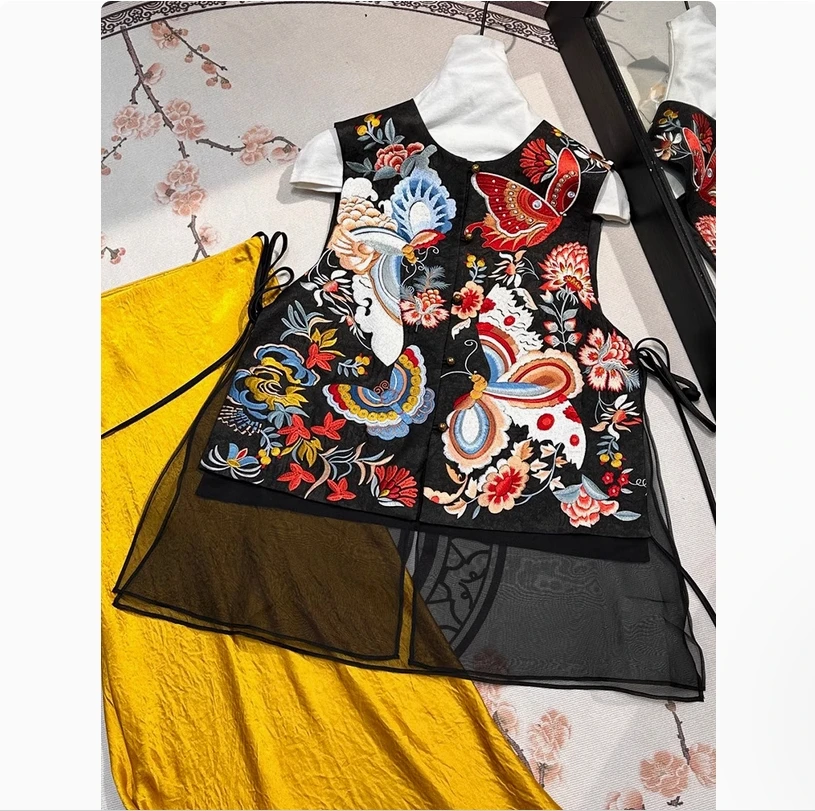 

Vest, Tang style, Chinese style, Hanfu, retro ethnic style, women's heavy industry embroidery top, qipao outer outfit