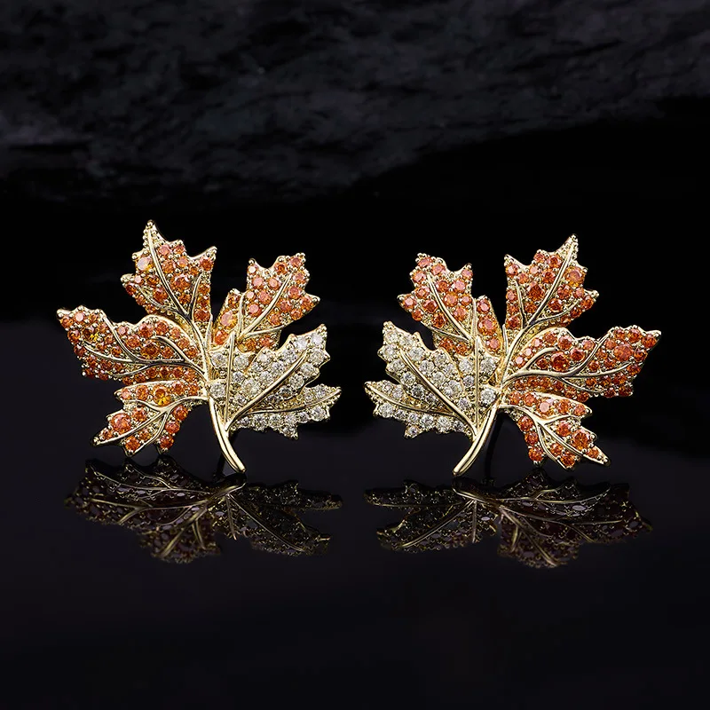 

Luxurious Elegant Zircon Maple Leaf Earrings S925 Silver Needle Joker Commuter Ear Jewelry Fashion Accessory LYS341