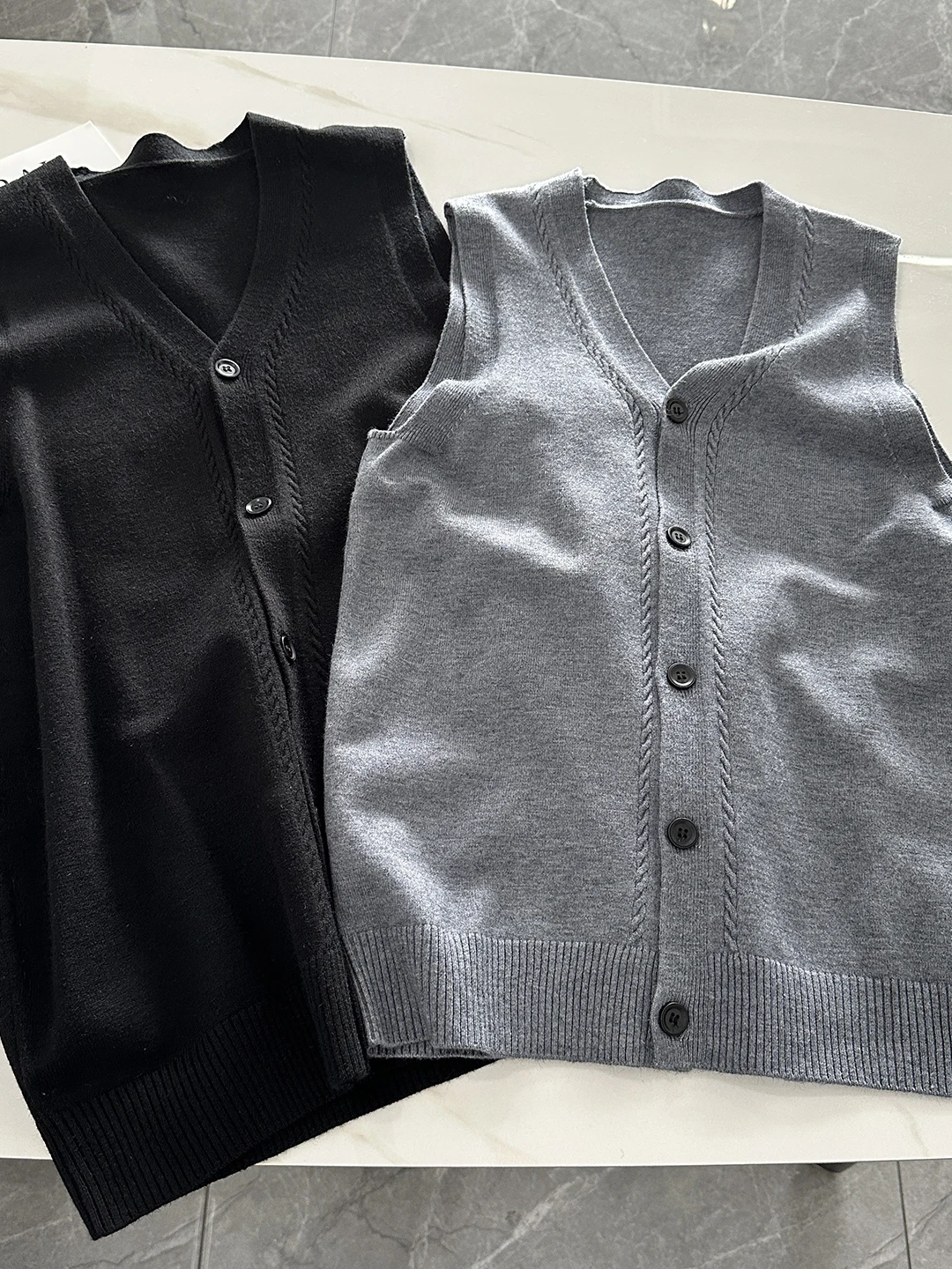 

Мужской вязаный жилет из мягкой шерсти, теплый вязаный жилет из смешанного волокна, V-Ne Svel, осенне-зимняя модная внутренняя одежда