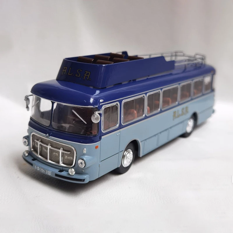 

1:43 Scale PEGASO COMET Bus Simulation Alloy Car Model Diecast Toys Vehicle Collectible