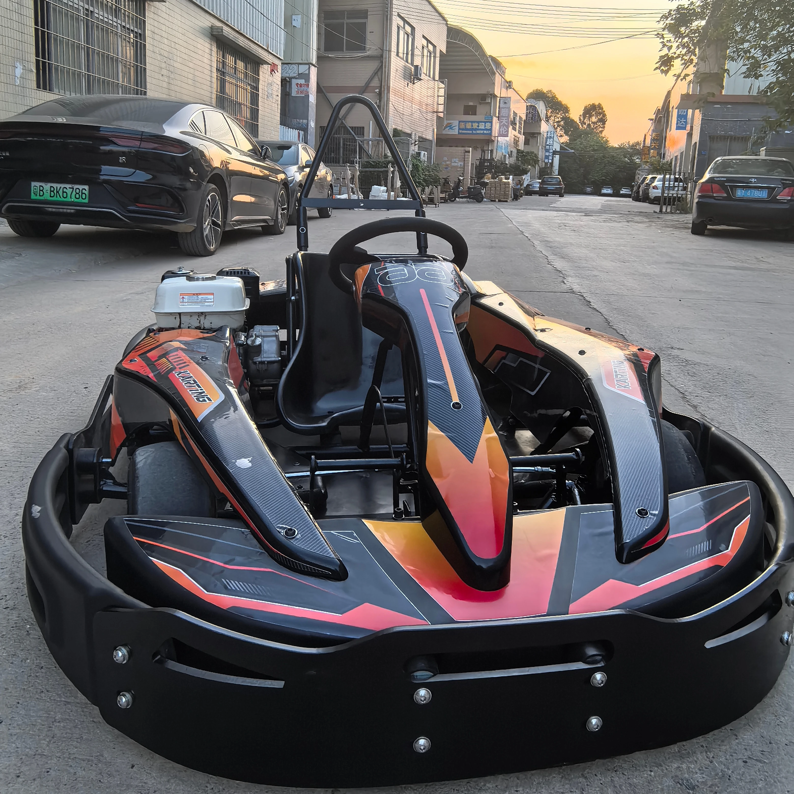 Kartes Go a gasolina personalizados, 1 año de garantía, coche Karting, Pedal de asiento doble, carrito Go de 50KM para adultos, Go Kart doble de 2 asientos