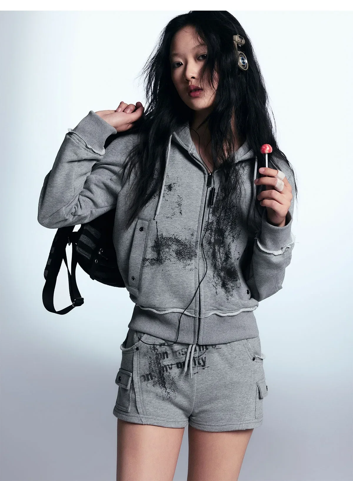 

Original Hot Girls Grey Grunge Hoodies Gothic Slim Zipper Printing Women Hooded Sweatshirts Casual Slim Pullovers