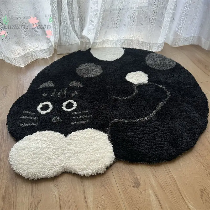 Handmade black and white cat-themed round rug - perfect for living room, bedroom, or bedside