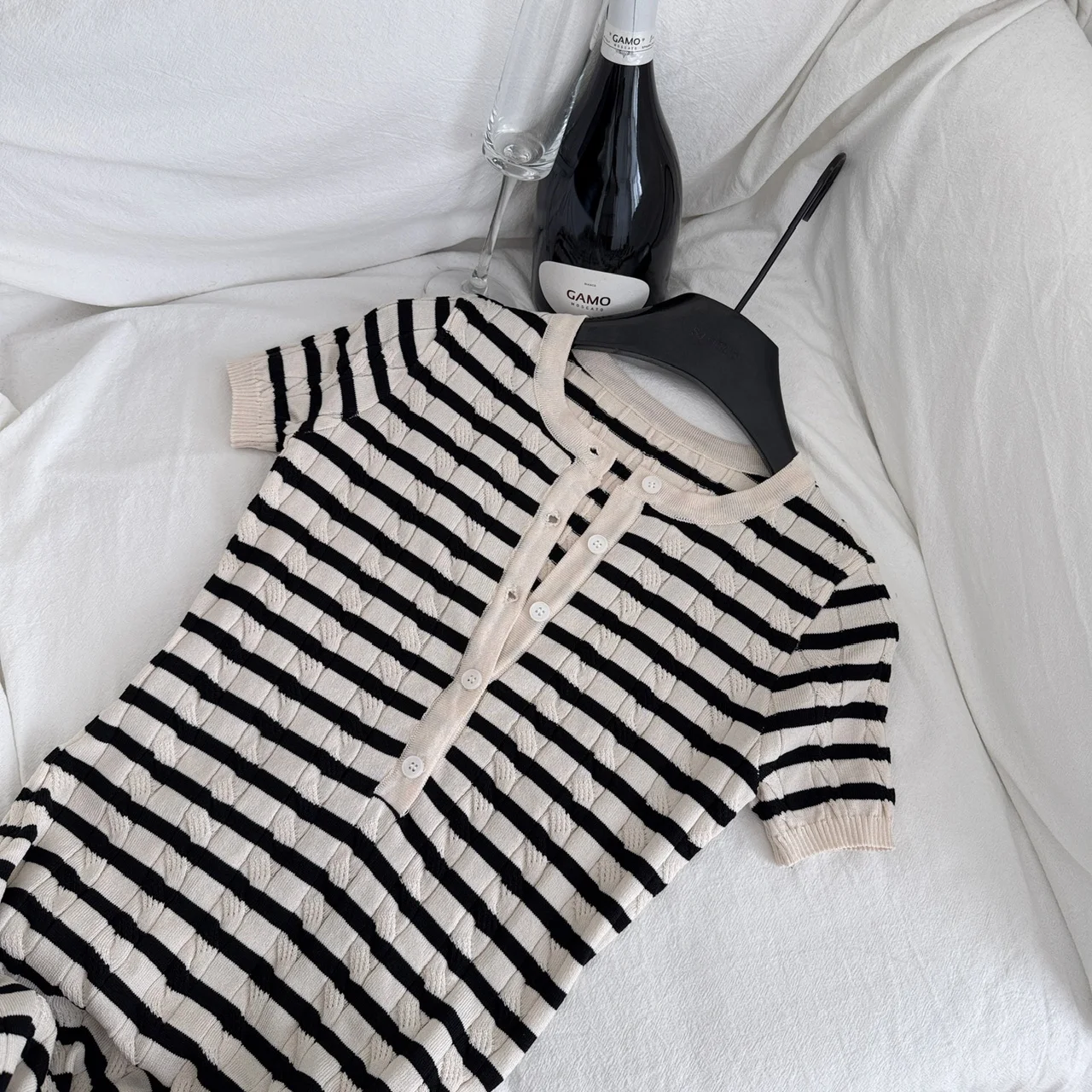 Twist ลาย Bodycon มินิเดรสฤดูร้อนใหม่ผู้หญิงรอบคอแขนสั้นถักชุดบางสบายๆเสื้อกันหนาว N975