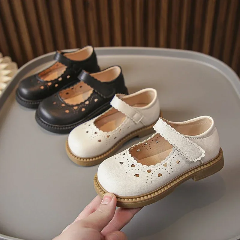 Spring Autumn Korean Fashion Baby Kids Girls Heart Hollow Out Artificial Leather Princess School Shoes Super Soft  1-6 Years Old