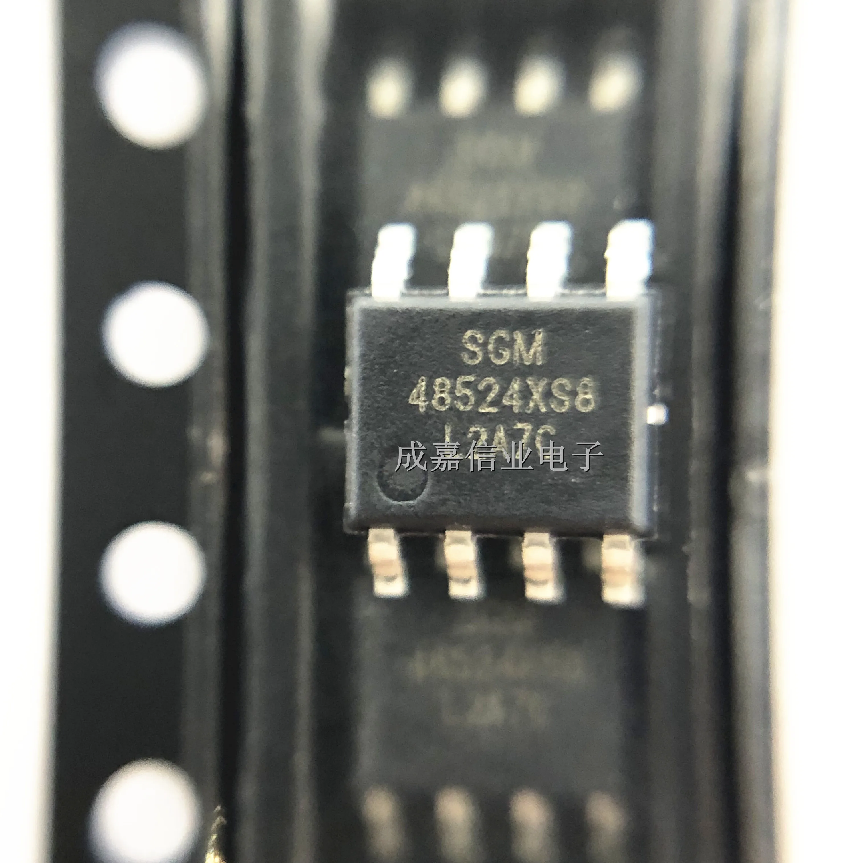 10pcs/Lot SGM48524XS8G SOP-8 SGM48524XS8 Dual 5A, High-Speed, Low-Side Gate Driverwith Negative Input Voltage Capability