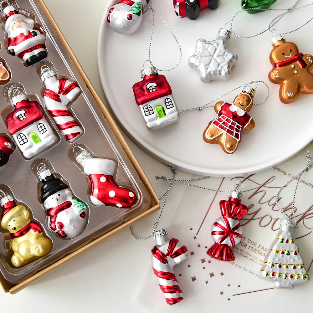 Christmas glass ornaments, assorted gingerbread man figurine decorations, Christmas tree hanging decorations