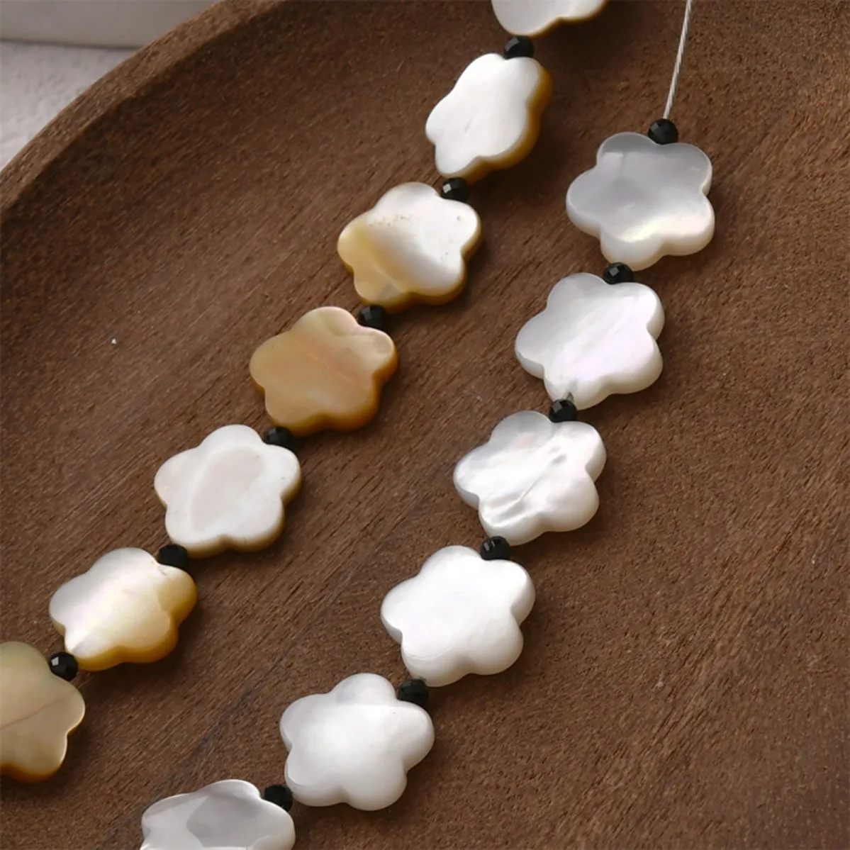 Natural White Shell Carved Plum & Peach Blossom Through‑Hole Bead DIY Handmade Bracelet Necklace Earring Jewelry Making Supplies