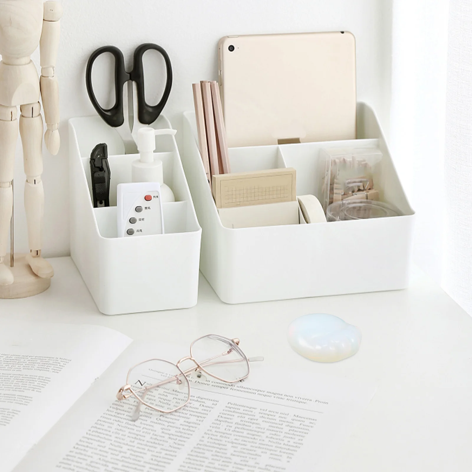 

Natural Crystal Cats Paw Decor Stylish Desk Ornaments Unique Texture and Shine Ideal for Cat Lovers and Collectors