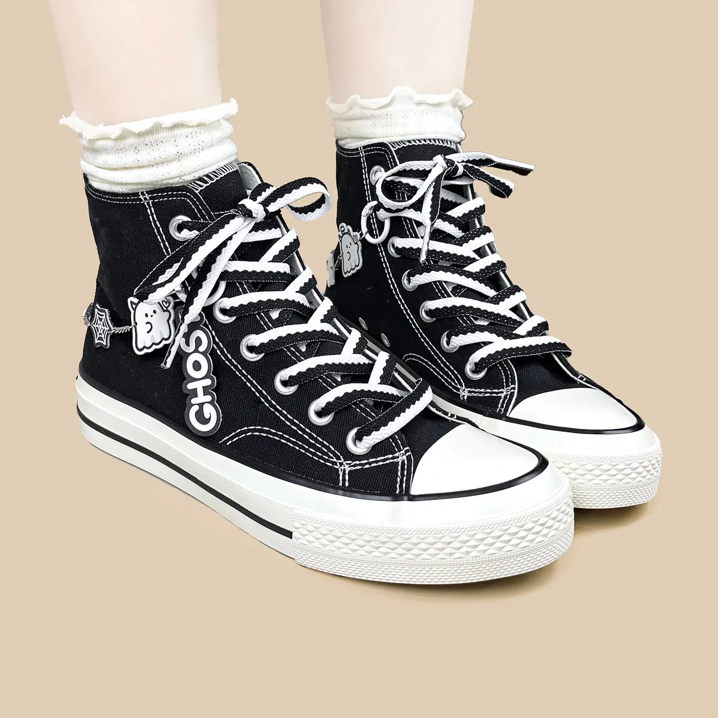 Amy and Michael Y2K Sweet Punk High‑Top Canvas Sneakers Women Black Lace‑up Flat Casual Shoes Cute Charms Shoes For Teen Girls