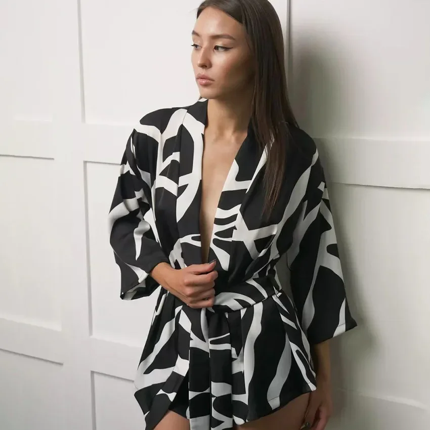 New Style Cardigan Long Sleeve Slit Shorts Ladies Home Wear Imitation Silk Print Loose Ice Silk Pajamas Sleepwear Women