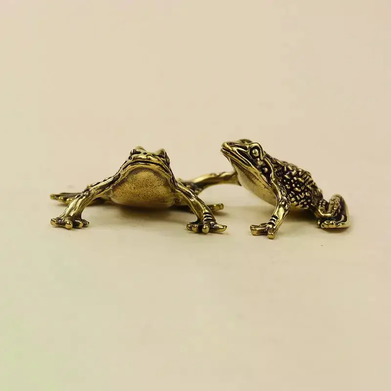 Brass Feng Shui Money Toad Figurine Positive Chi Attracting Ornament Antique Finish Decor for Home Garden Indoor Outdoor Gift